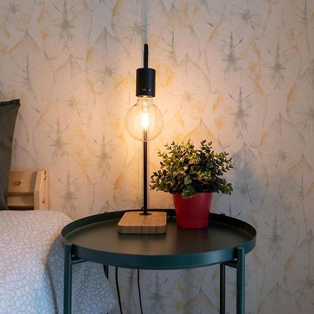 Appartamento Renovated Feb25 Clerigos Cozy Balcony With Self Check In OOporto Esterno foto
